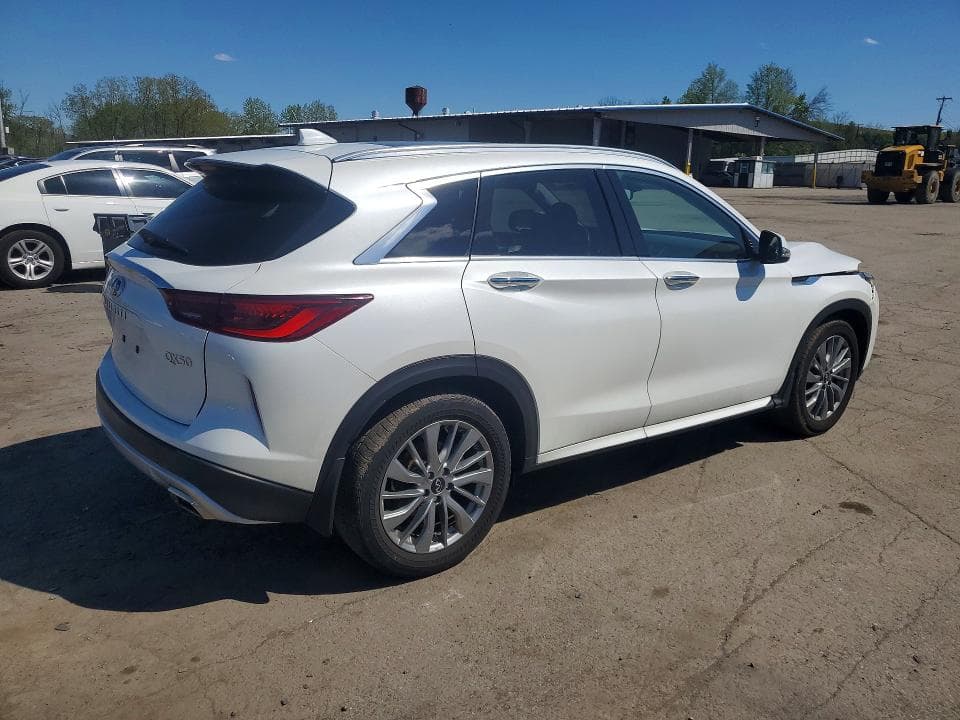 2024 INFINITI QX50 LUXE 3