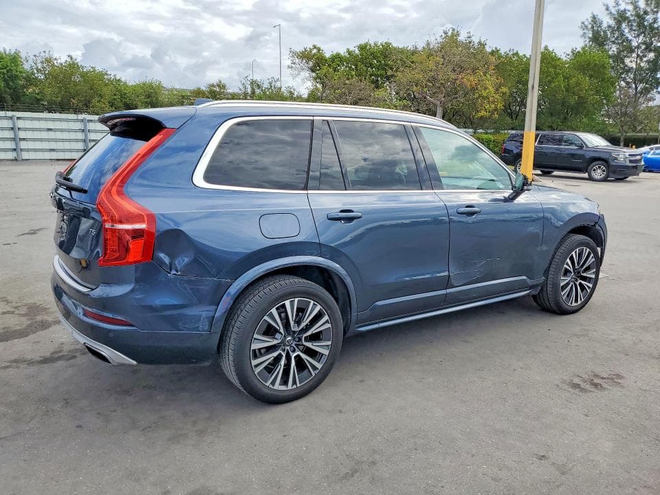 2021 VOLVO XC90 T5 MOMENTUM T5 MOMENTUM 4