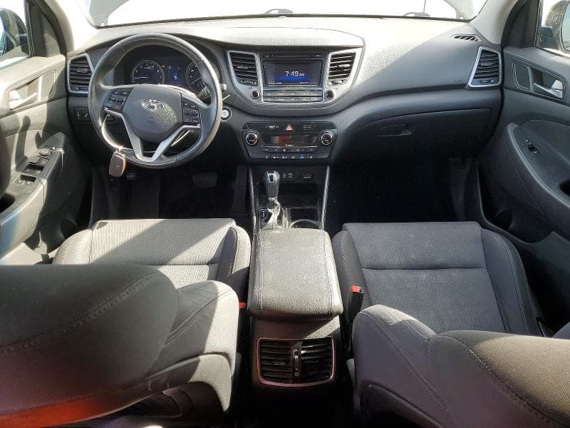 2017 HYUNDAI TUCSON VALUE 9