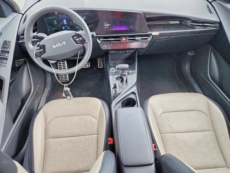 2023 KIA NIRO SX 8
