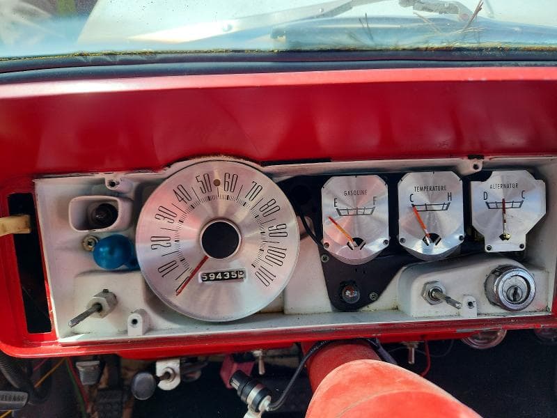 1962 PLYMOUTH VALIANT 9