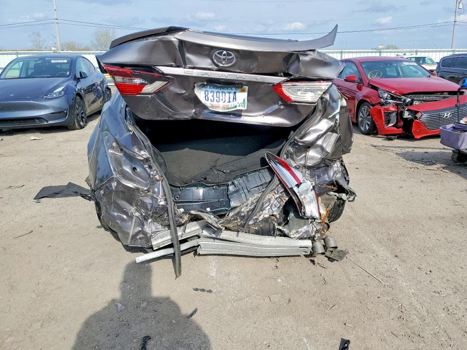 2021 TOYOTA CAMRY SE SE 6