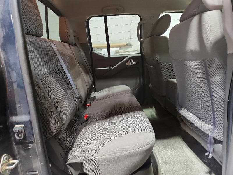 2017 NISSAN FRONTIER SV 10