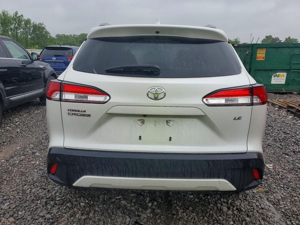 2022 TOYOTA COROLLA CROSS LE 6