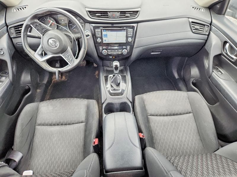 2017 NISSAN ROGUE SV 8