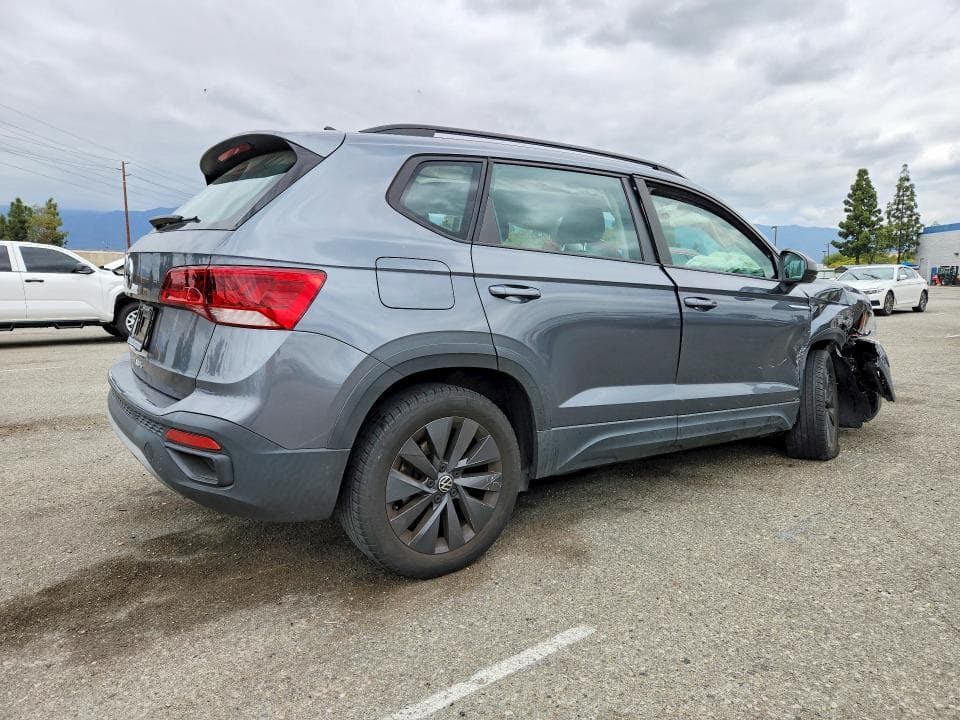 2022 VOLKSWAGEN TAOS S 3