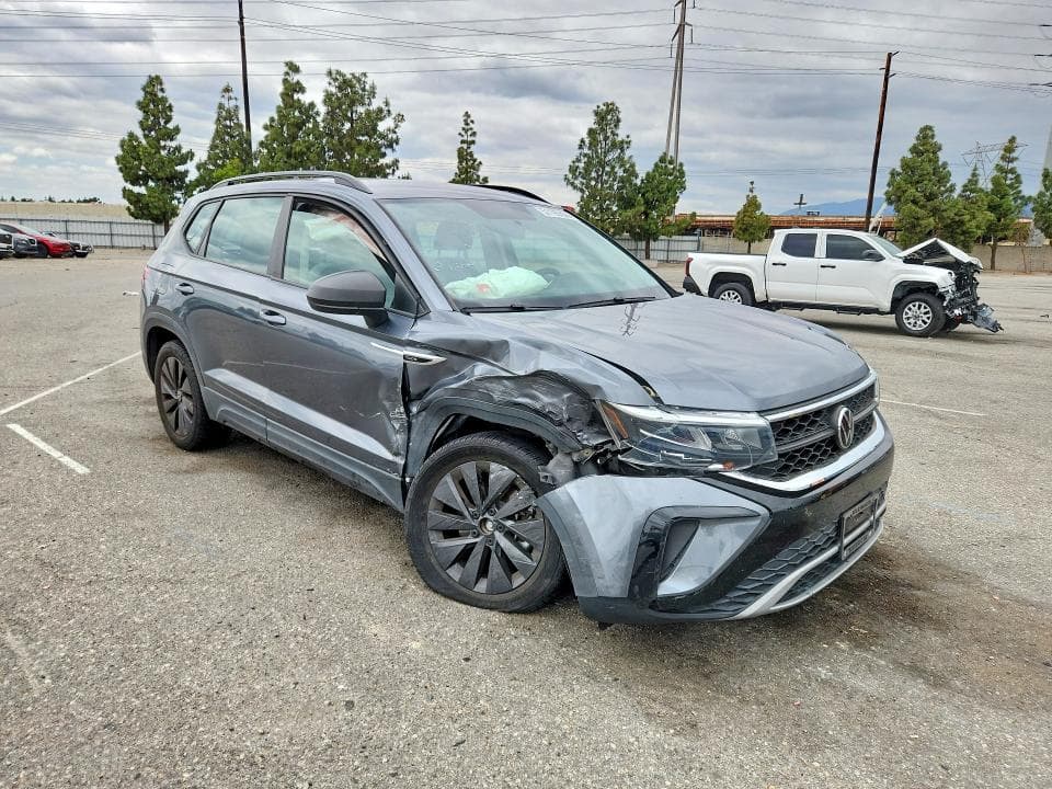 2022 VOLKSWAGEN TAOS S 4