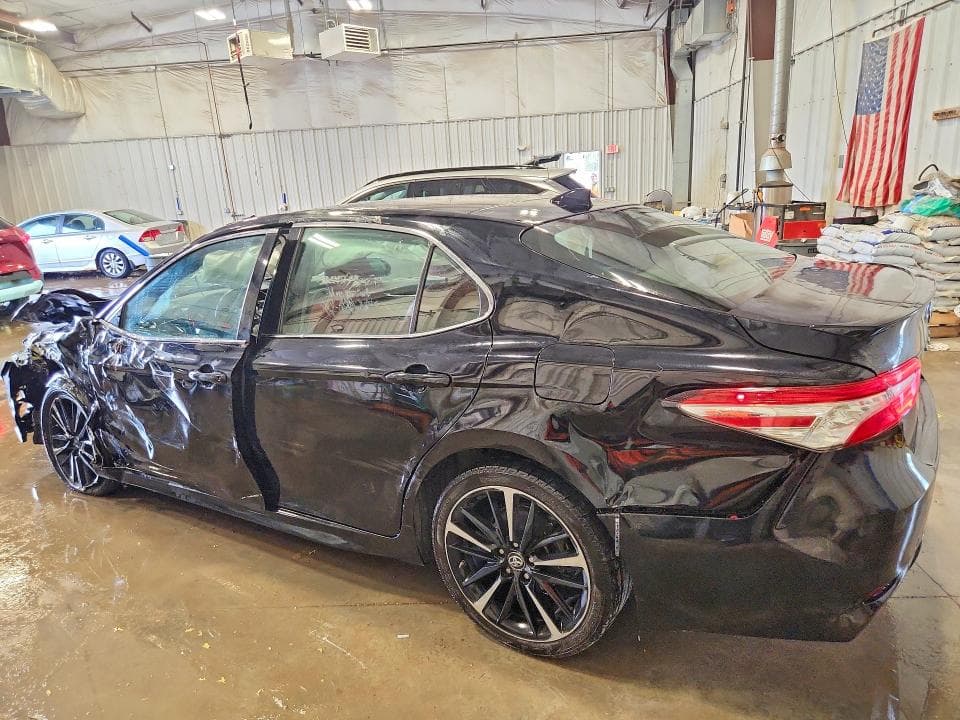 2019 TOYOTA CAMRY 2