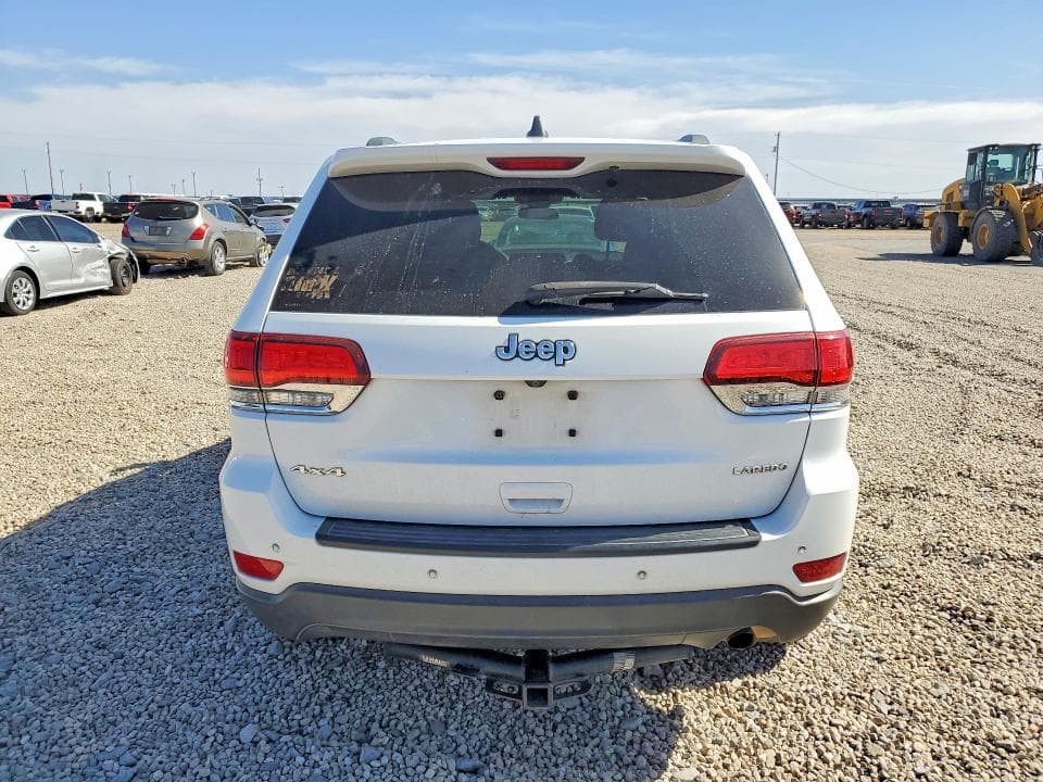 2020 JEEP GRAND CHEROKEE LAREDO 6