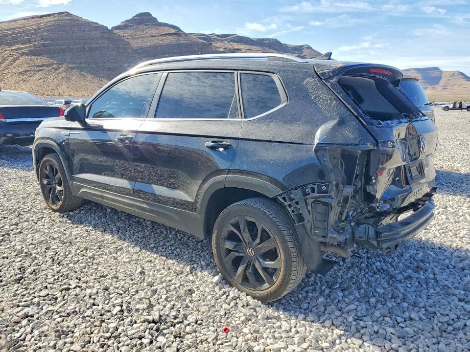 2024 VOLKSWAGEN TAOS S 4MOTION 2