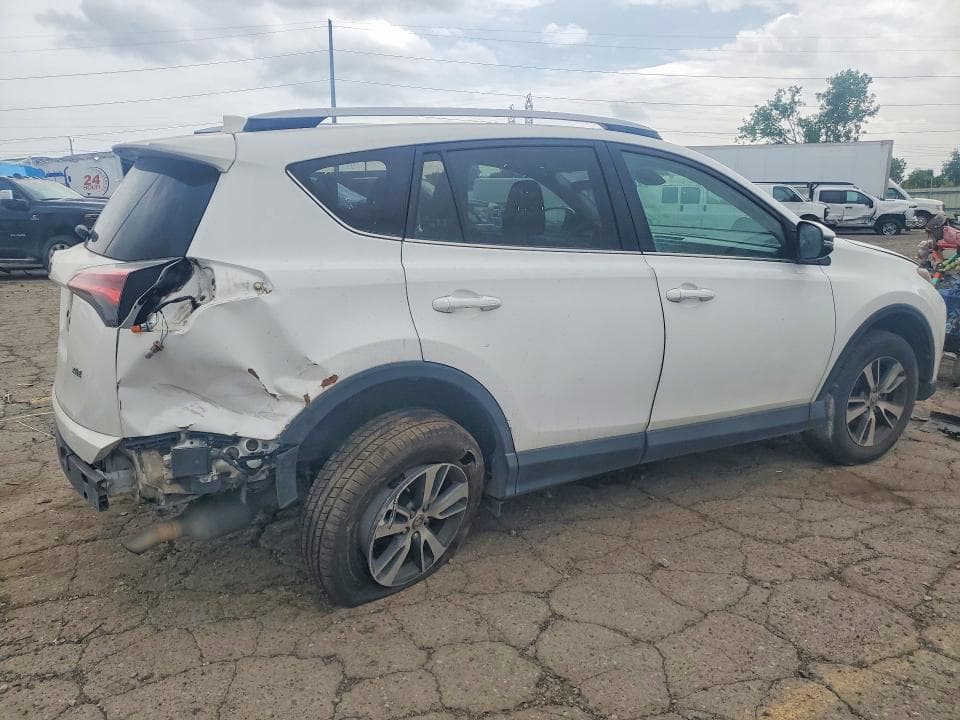 2018 TOYOTA RAV4 XLE XLE 3