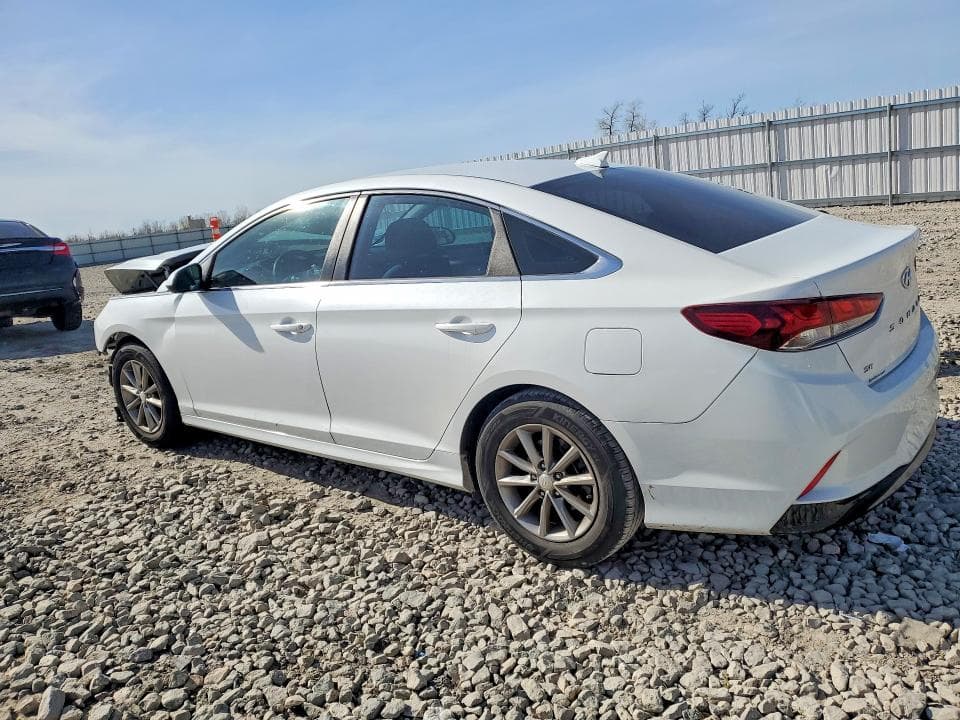 2018 HYUNDAI SONATA SE 2