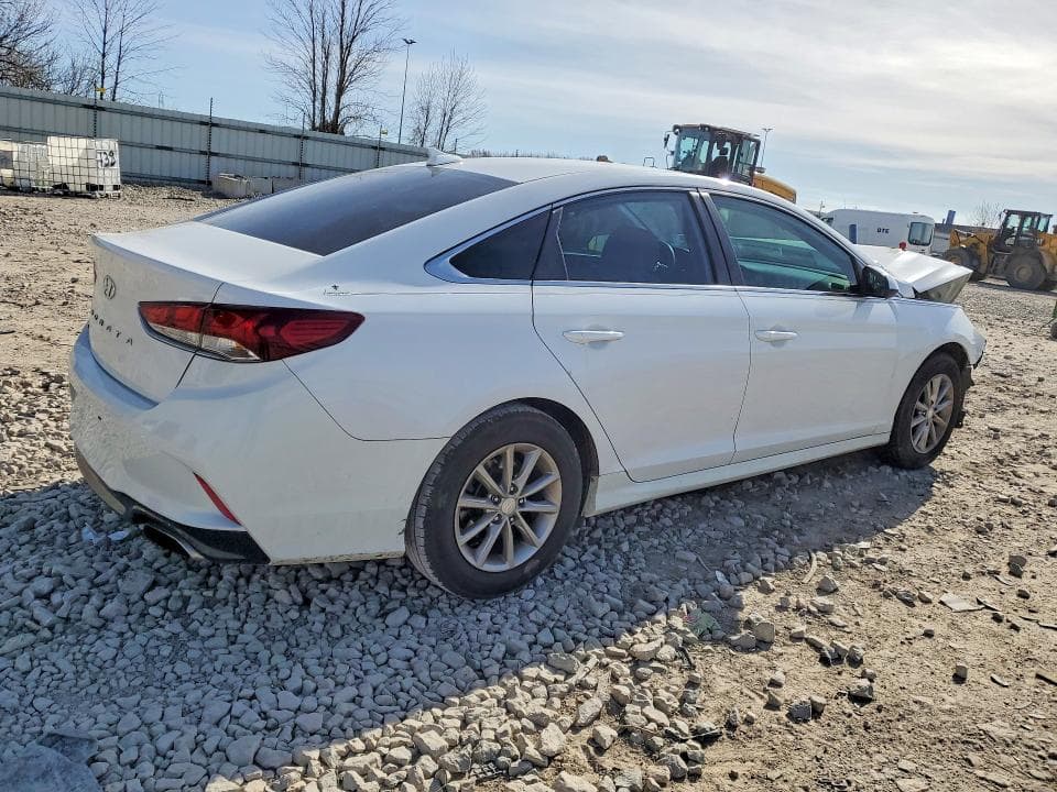 2018 HYUNDAI SONATA SE 3