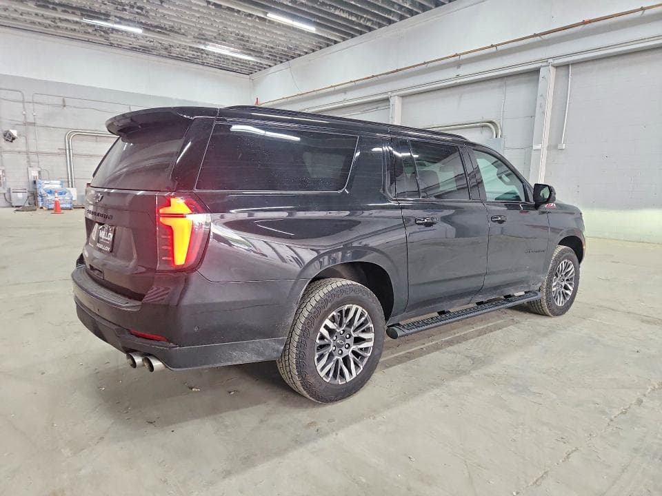 2026 CHEVROLET SUBURBAN K1500 Z71 3