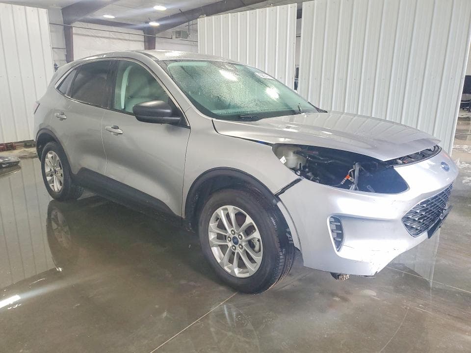 2022 FORD ESCAPE SE 4