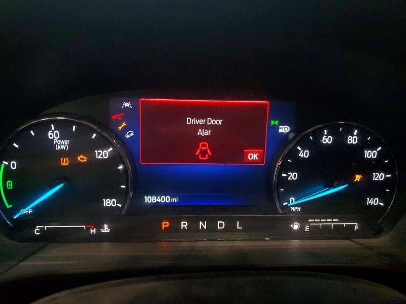 2022 FORD ESCAPE SE 9