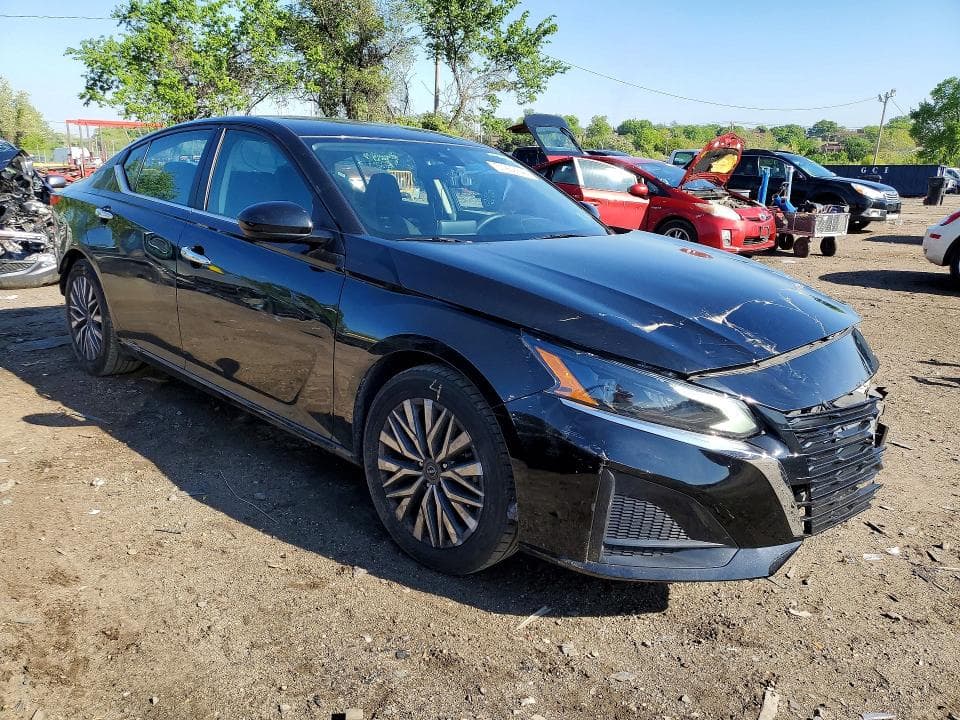 2023 NISSAN ALTIMA SV 4