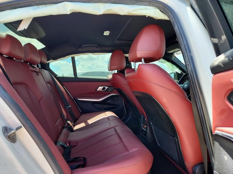 2022 BMW 330I 10