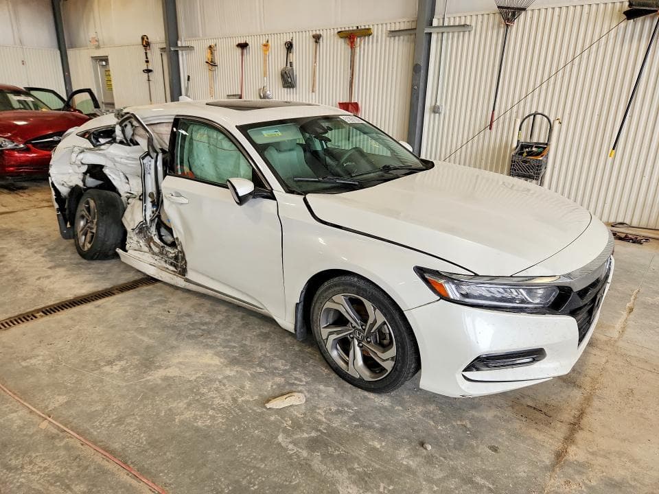2018 HONDA ACCORD 4