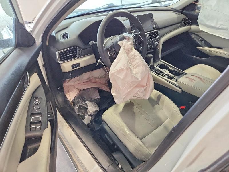2018 HONDA ACCORD 8