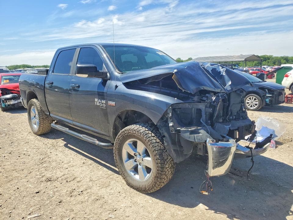 2019 RAM 1500 CLASSIC SLT 4