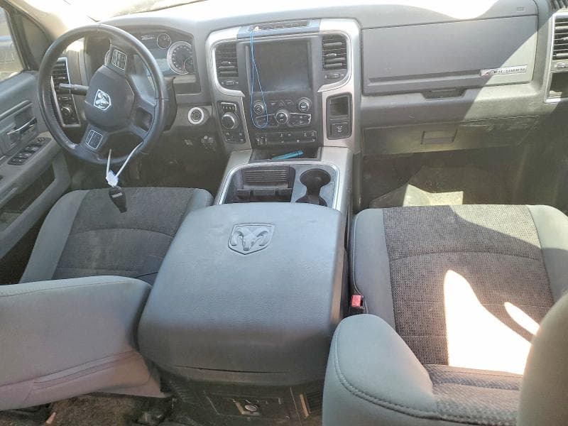 2019 RAM 1500 CLASSIC SLT 8