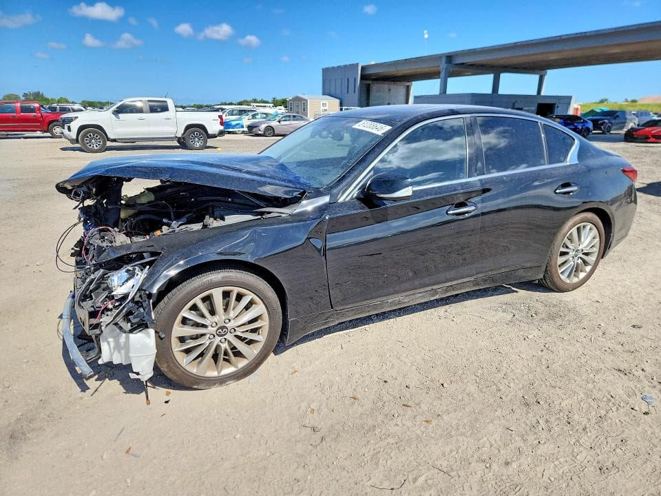 2021 INFINITI Q50 LUXE - 1