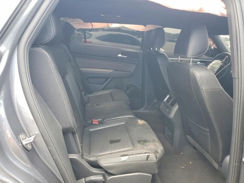 2023 VOLKSWAGEN ATLAS CROSS SPORT SE 10