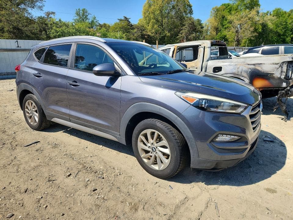 2017 HYUNDAI TUCSON SE SE 4