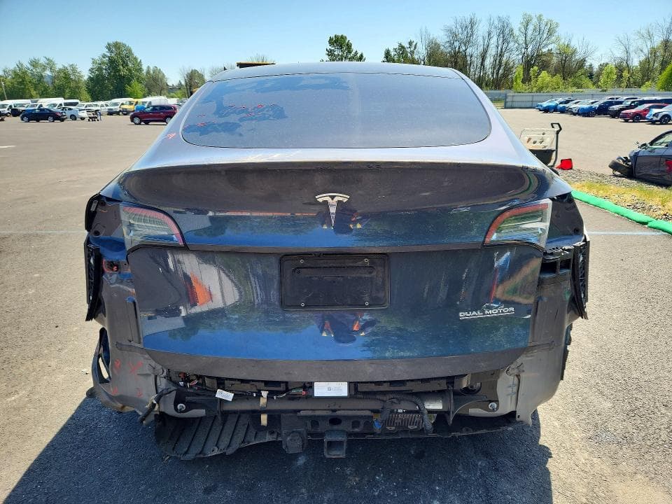 2023 TESLA MODEL Y 6