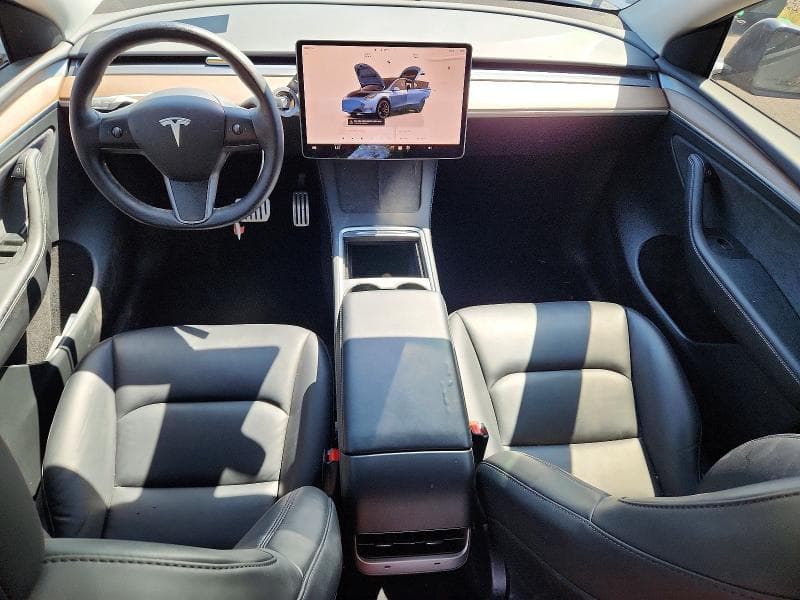 2023 TESLA MODEL Y 8