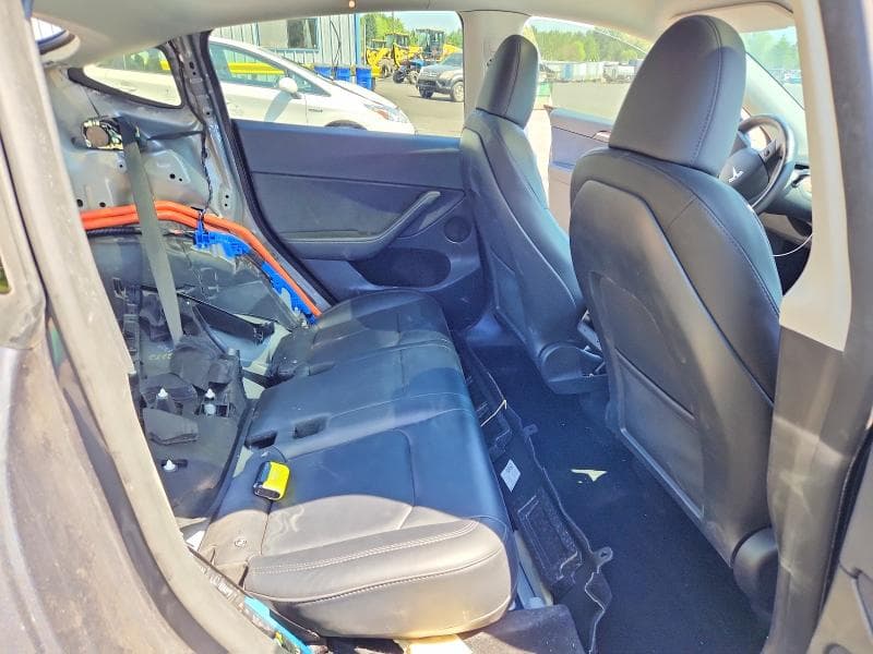 2023 TESLA MODEL Y 10