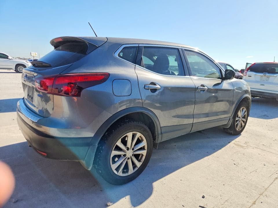 2018 NISSAN ROGUE SPORT S S 3