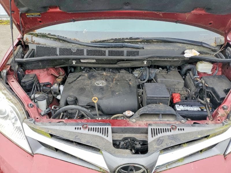 2019 TOYOTA SIENNA XLE 8-PASSENGER XLE 8-PASSENGER 12