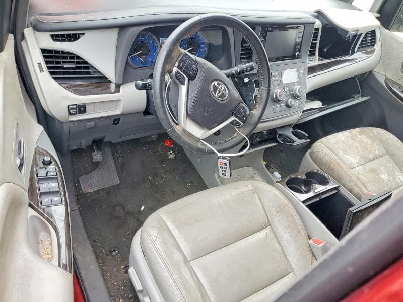 2019 TOYOTA SIENNA XLE 8-PASSENGER XLE 8-PASSENGER 8