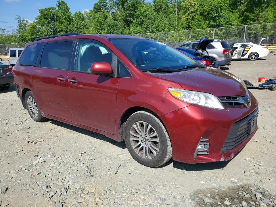 2020 TOYOTA SIENNA XLE 8-PASSENGER XLE 8-PASSENGER 4