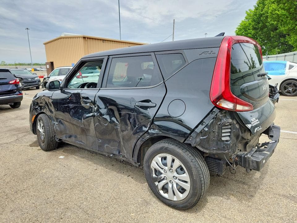 2022 KIA SOUL LX 2
