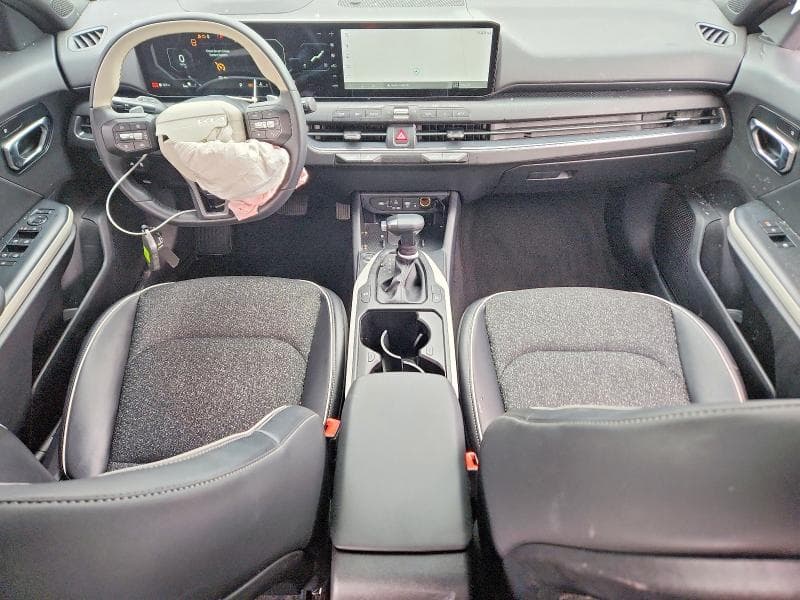 2025 KIA K4 GT LINE 8