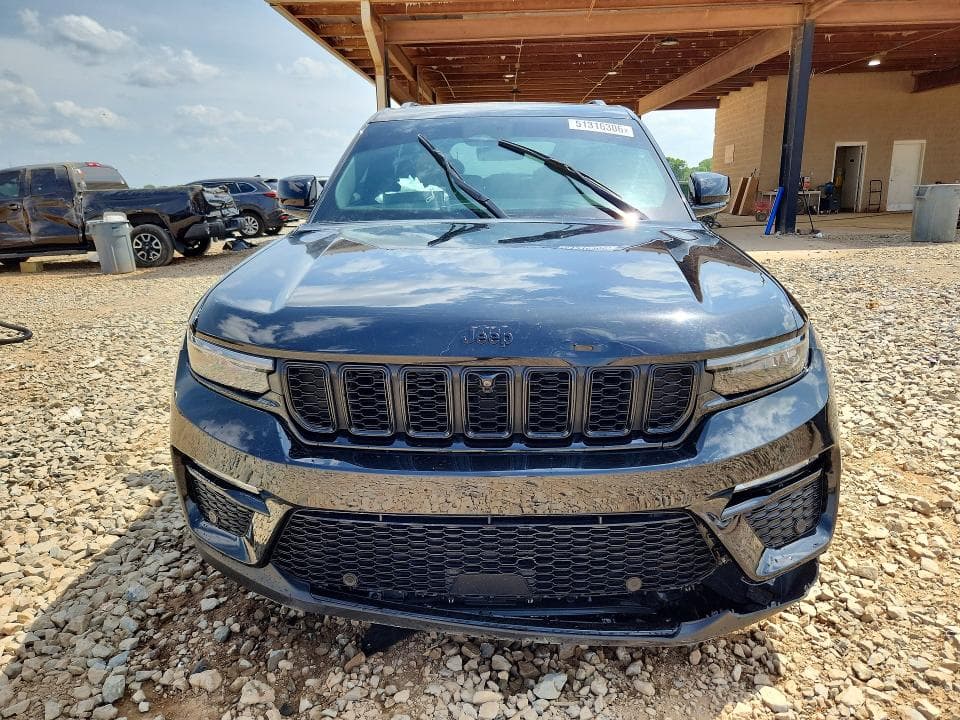 2023 JEEP GRAND CHEROKEE LIMITED 5