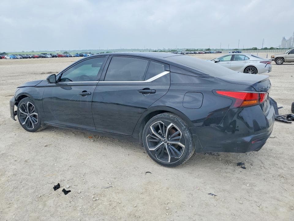 2025 NISSAN ALTIMA SR 2