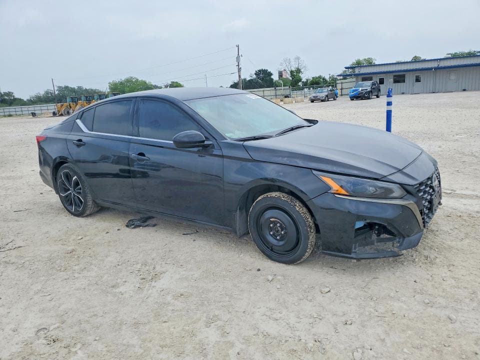 2025 NISSAN ALTIMA SR 4