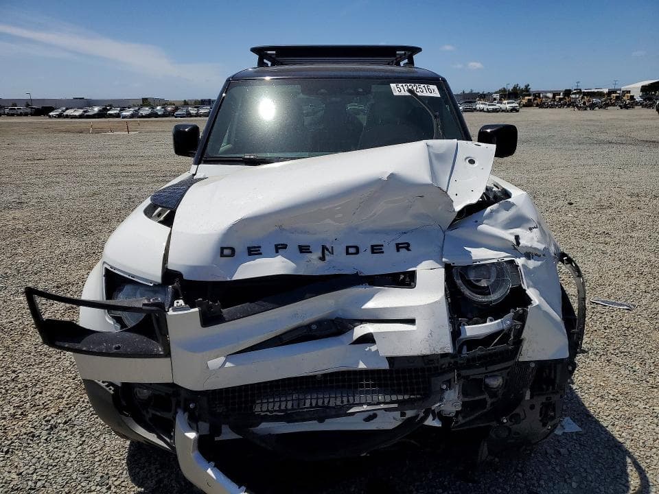 2023 LAND ROVER DEFENDER 130 SE 5