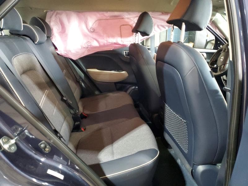 2024 HYUNDAI VENUE LIMITED LIMITED 11