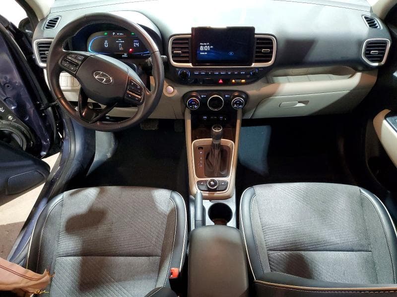 2024 HYUNDAI VENUE LIMITED LIMITED 8