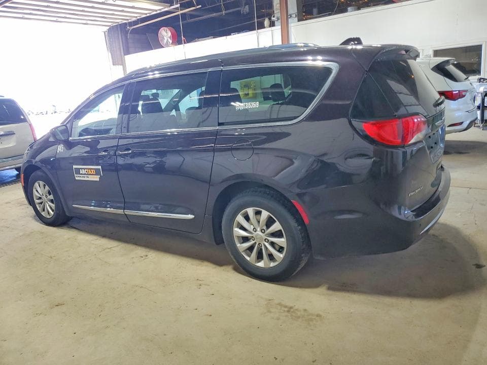 2019 CHRYSLER PACIFICA TOURING L 2
