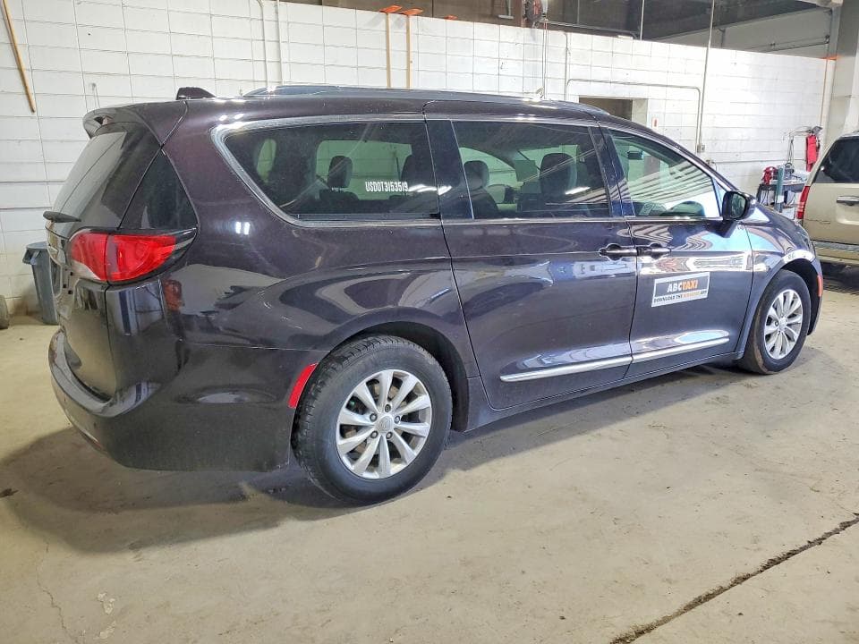 2019 CHRYSLER PACIFICA TOURING L 3