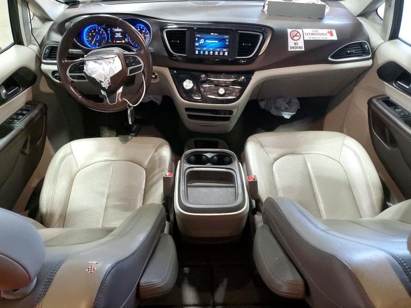 2019 CHRYSLER PACIFICA TOURING L 8