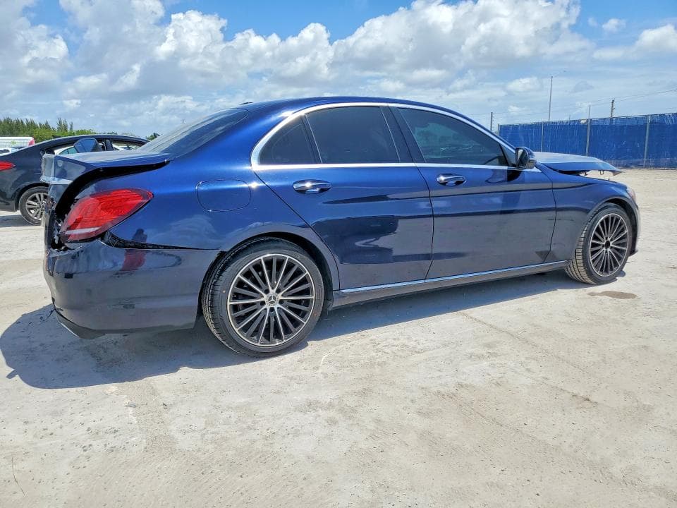 2020 MERCEDES-BENZ C 300 3