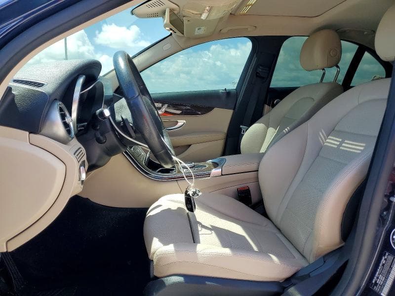 2020 MERCEDES-BENZ C 300 7