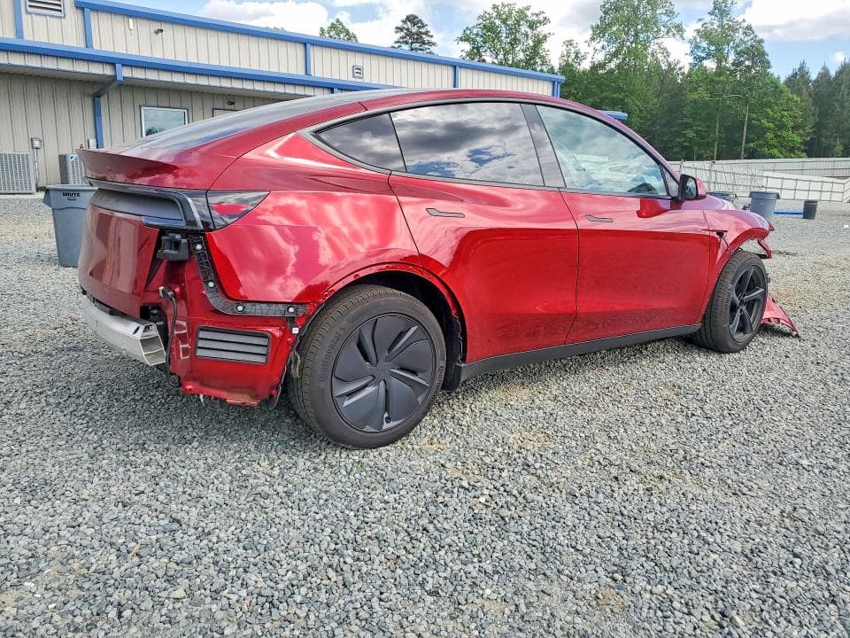 2026 TESLA MODEL Y 3